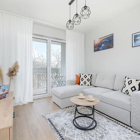Bright Apartment Park Lotnikow Near Tauron Arena Krakow By Noclegi Renters ภายนอก รูปภาพ