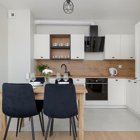 Bright Apartment Park Lotnikow Near Tauron Arena Krakow By Noclegi Renters ภายนอก รูปภาพ